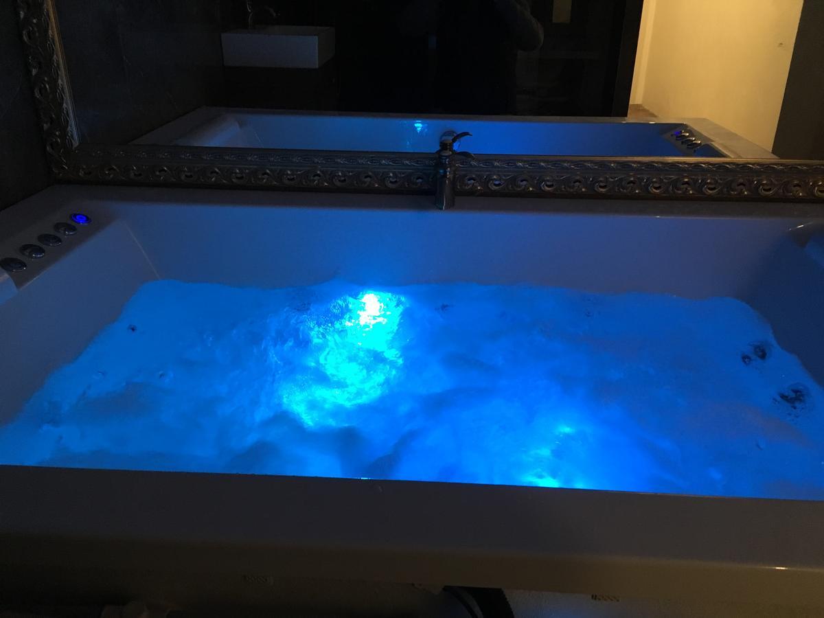 Central Business Apartments Jacuzzi Beograd Eksteriør bilde