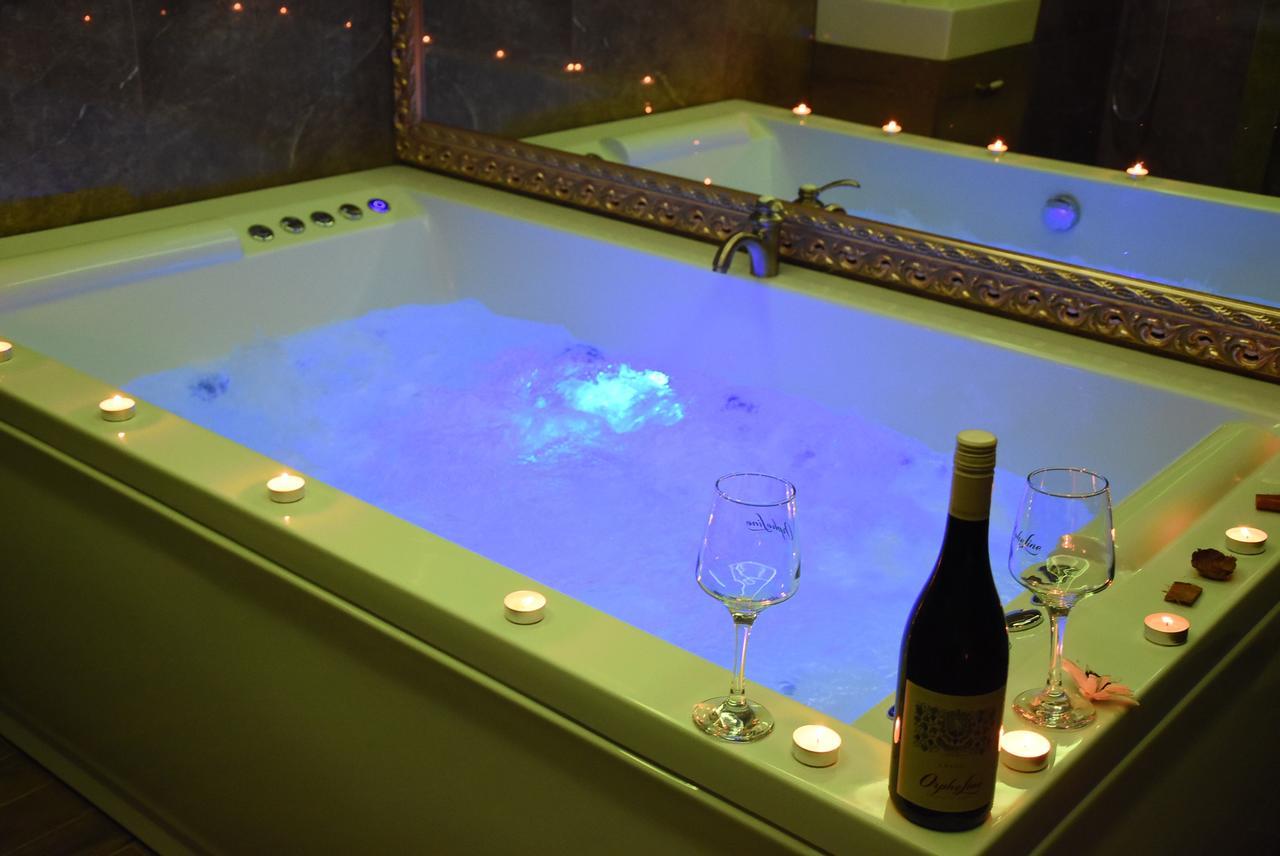 Central Business Apartments Jacuzzi Beograd Eksteriør bilde