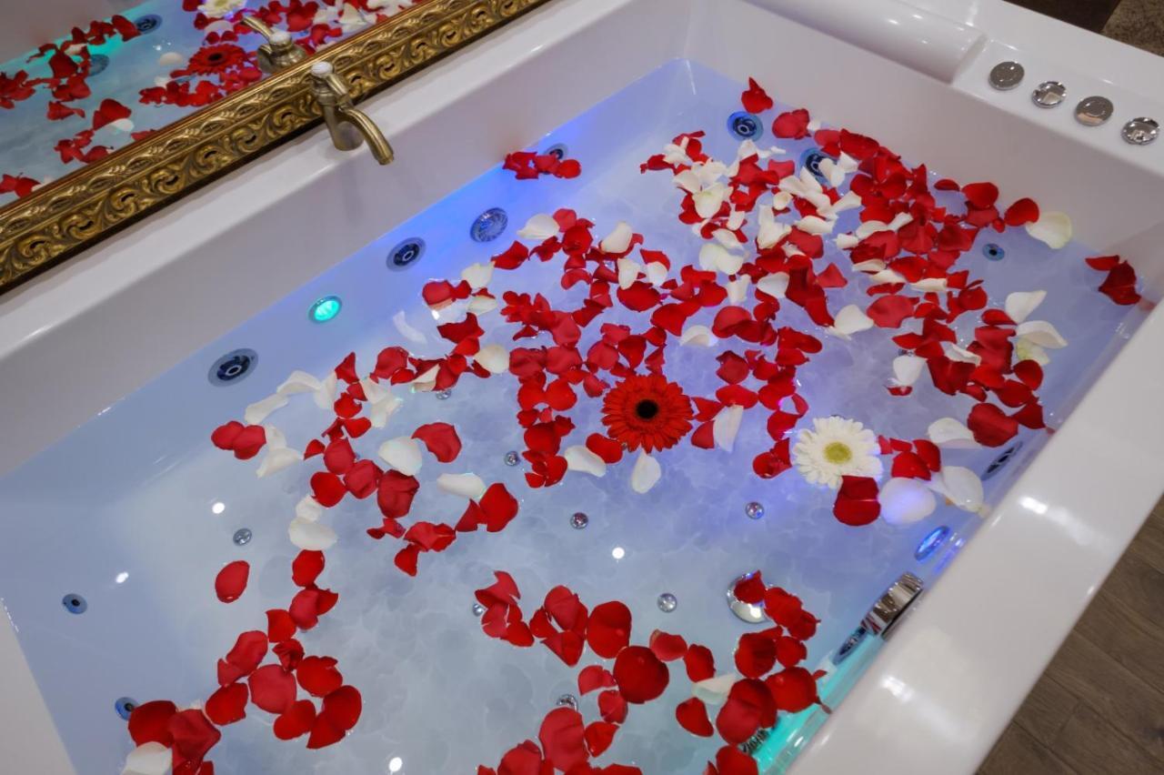 Central Business Apartments Jacuzzi Beograd Eksteriør bilde